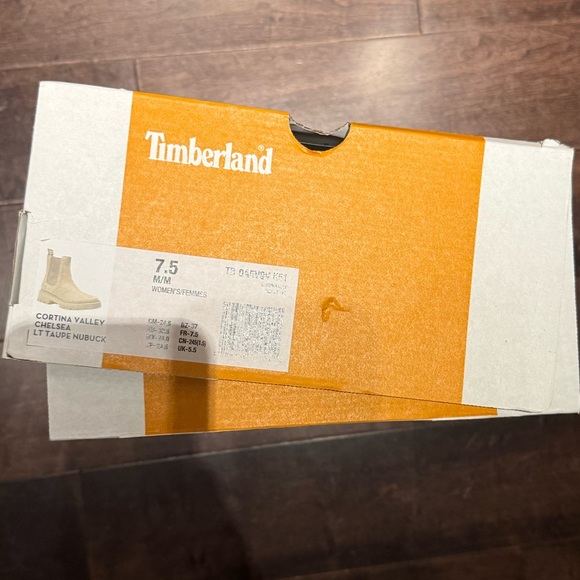 Timberland Cortina Valley Chelsea Boots, Light Taupe Nubuck, Women’s SZ 7.5 - Picture 10 of 11